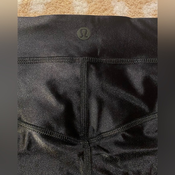 NWT Lululemon Satin Shine High-Rise Tight 25"
Black - Picture 4 of 8
